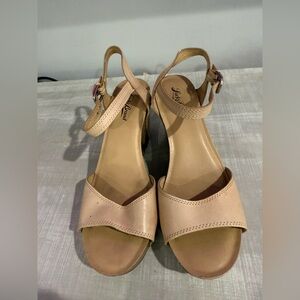 Lucky Brand Marshha Platform Wedge Sandal 7.5M Tan